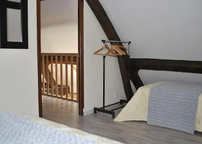 Les Roses, Avec Piscine, Tennis Et Privatif